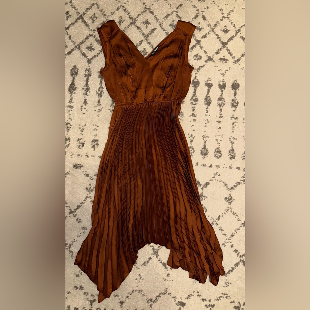*NEW* Steve Madden midi dress